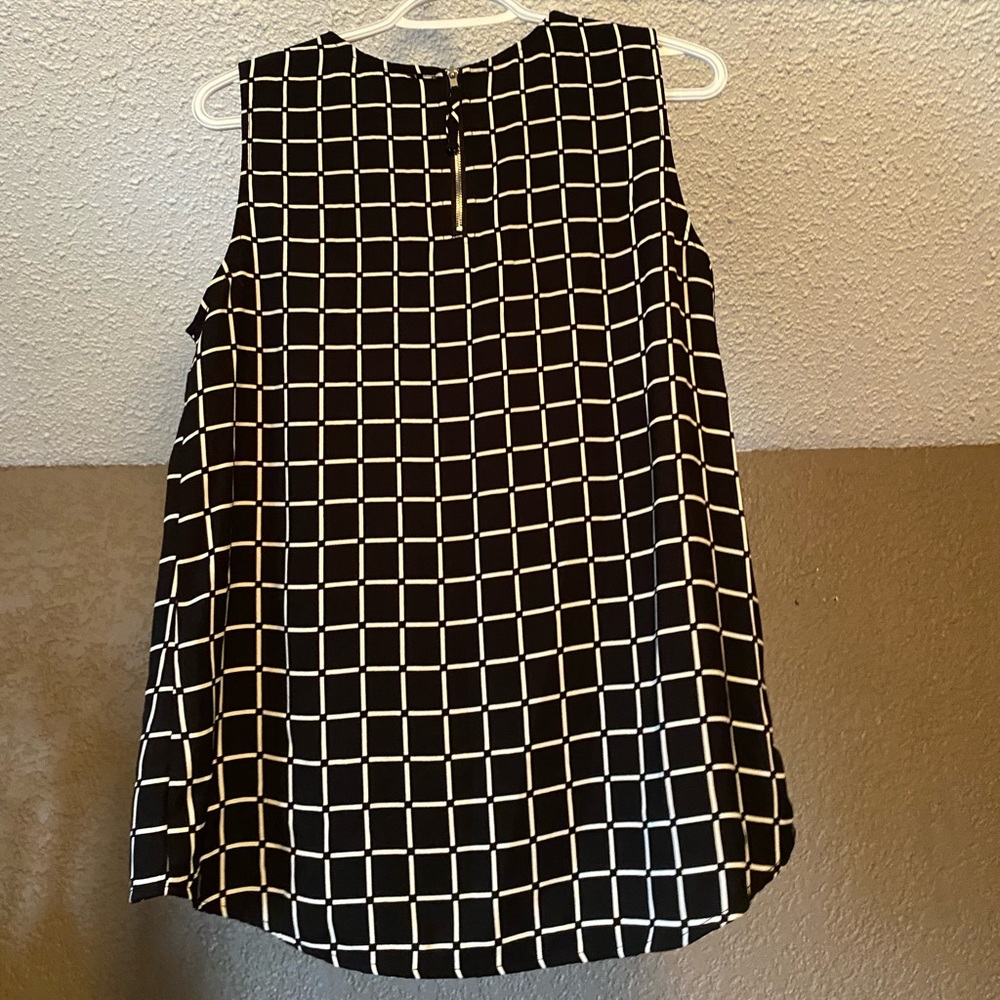 Dalia sleeveless blouse- M - Picture 6 of 6